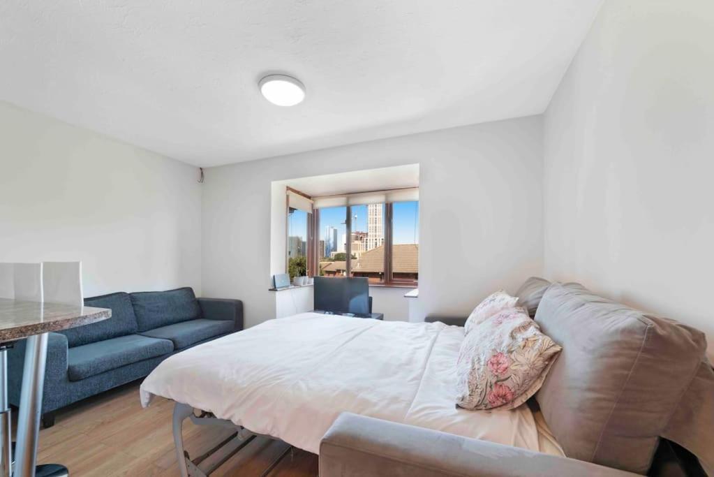 N.acton Quiet Cosy 1 Bed-private Free Parking * Londen