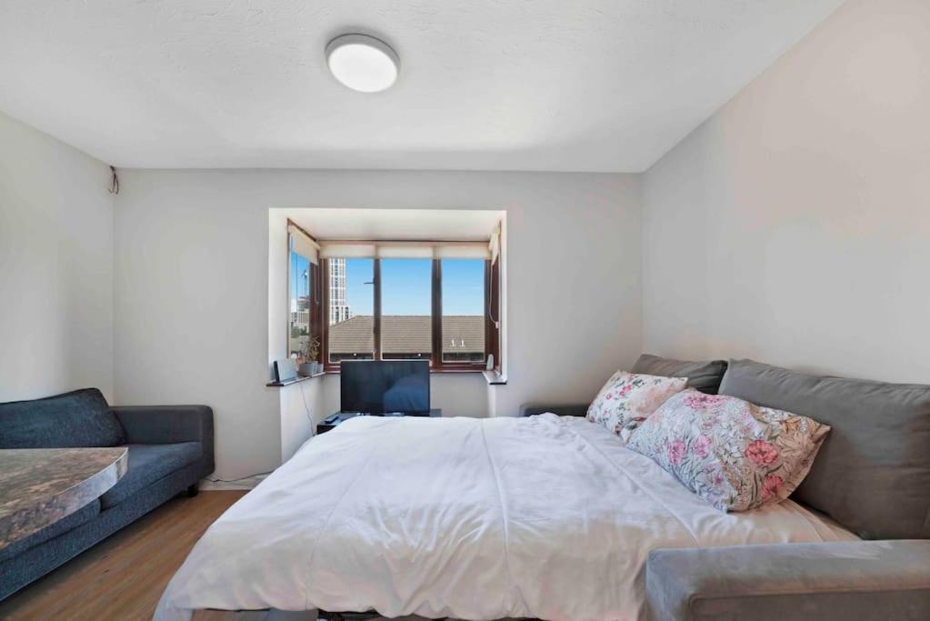 N.acton Quiet Cosy 1 Bed-private Free Parking * Londen