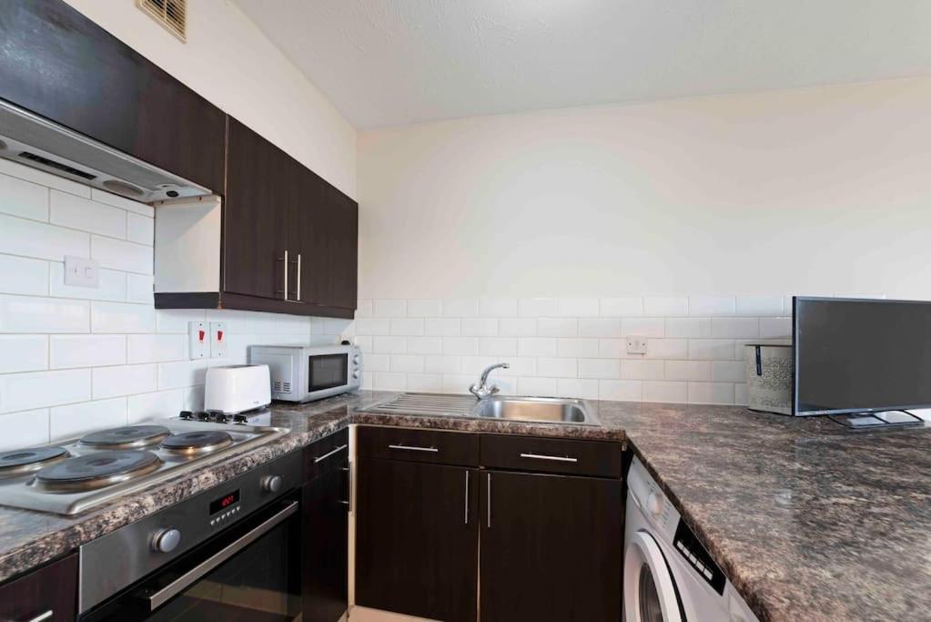 N.acton Quiet Cosy 1 Bed-private Free Parking Appartement *